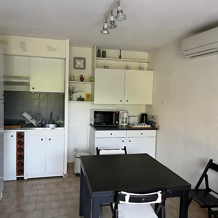 아파트 L'oasis In Meze, *